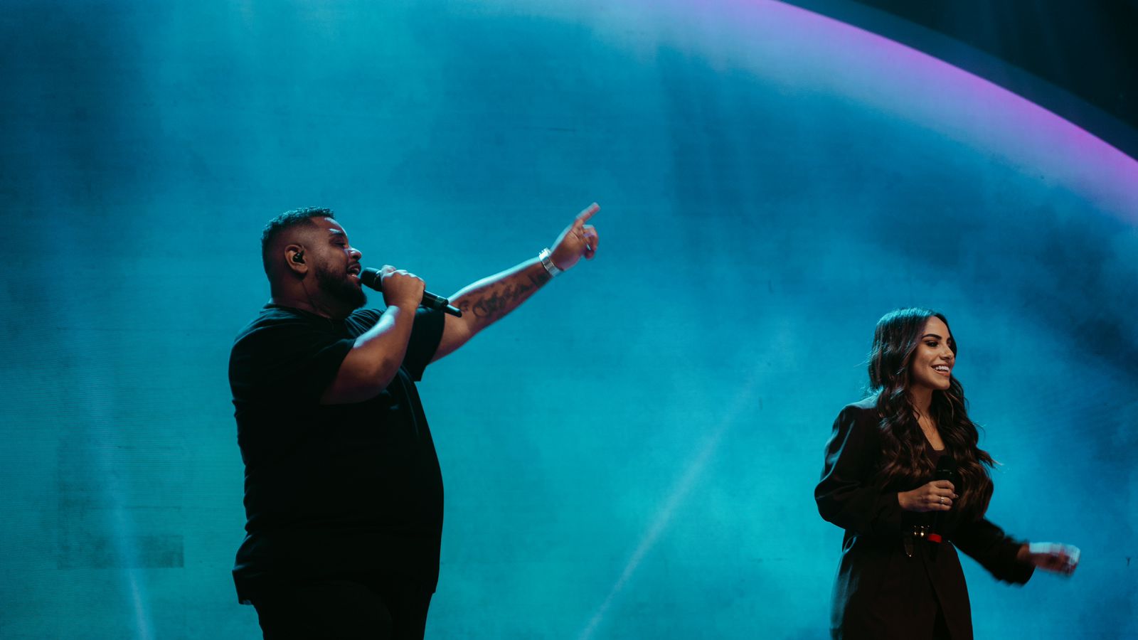 Lukas Agustinho e Gabriela Rocha se unem na canção “Tu és Poderoso”