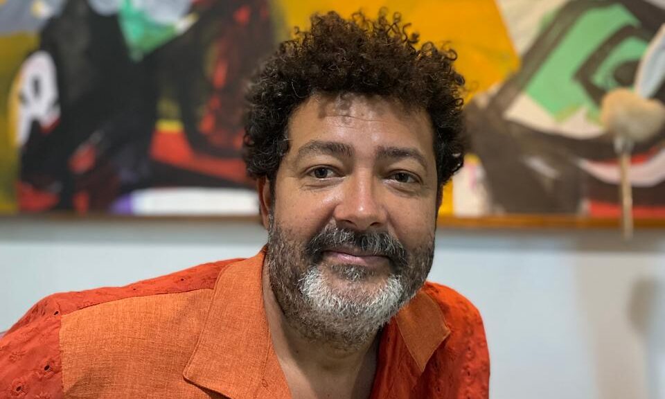 Artista plástico goiano Gerson Fogaça apresenta mostra na Cidade do México