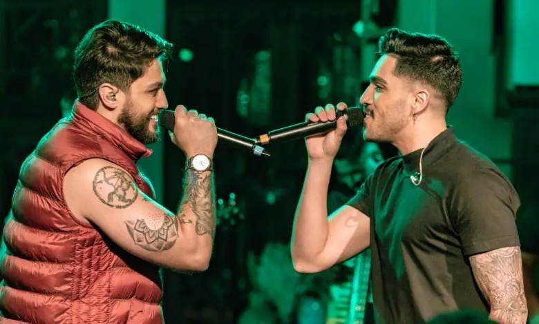 Dantas & Léo anunciam single “Enrola Eu” pela Radar Records